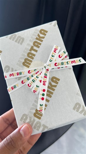 Volika on Instagram: "Make holiday decorating effortless with our Easy Set-Up Retractable Telescopic Folding Christmas Tree. Designed for convenience, this innovative tree features a pull-up design that allows you to set it up in seconds—no complicated assembly required! Its space-saving telescopic structure folds down easily for compact storage, making it perfect for homes, offices, and events. Pre-decorated with elegant ornaments and twinkling lights, this tree brings festive charm with minima