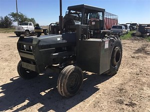 1984 Case IH 1394 2WD Tractor | Agriculture