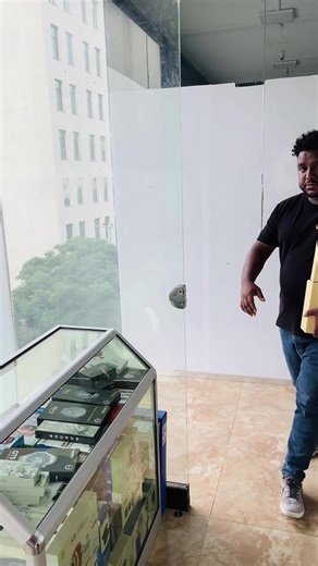 Smart Projector 4K @T. Smart