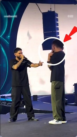 Virat Kohli On Stage With Karan Aujla!🔥Premium Earrings Price Reveal💎#viratkohli #karanaujla #Shorts