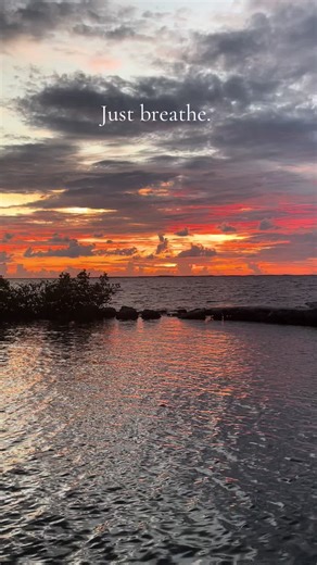 Sometimes the most important thing you can do… is slow down. The Keys have a way of teaching that 🥰🌅 . #sunsetlovers #flkeys #floridakeys #breathe #slowdown Florida Keys sunset Keys sunset Sunset in the Florida Keys Island sunset Ocean sunset Tropical sunset Sunset over the water Florida Keys evening Sunset vibes Island life sunset
