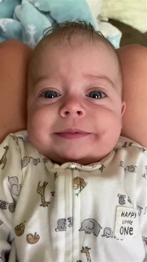 Adorable Baby's Pooping Face Compilation