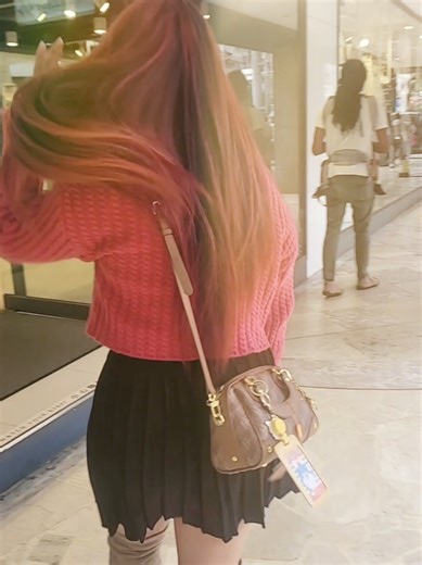 mommy with girls shopping 🛍 😍 🤪@yosih4 #bestie #zeestory #taiwanlife🇹🇼 #sagittarius♐️