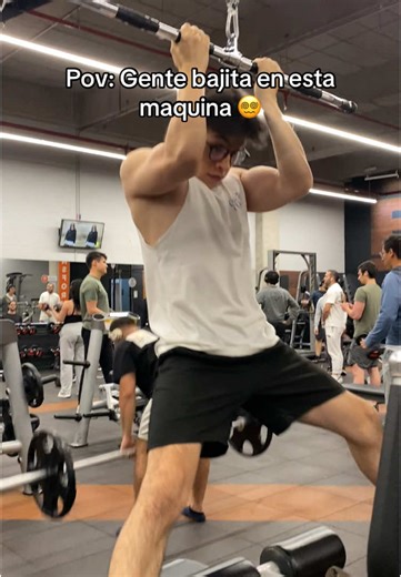 Gente Bajita en el Gym: Momentos Divertidos