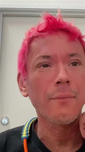 CHRISTOPHER MITCHELL on Instagram: "Trying to figure out how to go live was hilarious. Think I got it so next time will be more fun. #oldanimationartists #oldpeopletryingtousetechnology #samuraijack"