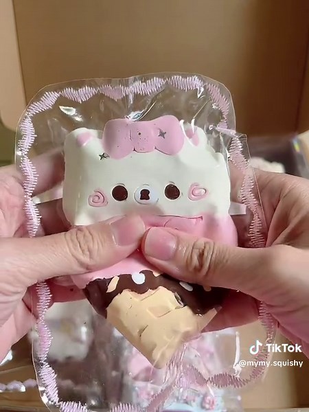 Look at these beautiful toys 🤩🤩 #taba #tabasquishy #squishy #squishytoy