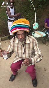 1.5M views · 12K reactions | Rastaman te donne toujours des bonnes vibrations en posant quelques parts de dance reggae avec beaucoup de physique et de psychologie,tout en maintenant son spirituel activé. Super bonne journée à tous sous la protection de Jah ✊. | Bobolevy Officiel | Facebook