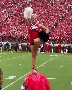 2022 university of Georgia cheerleaders