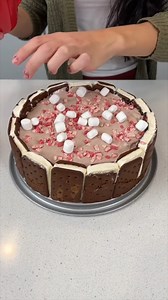 hot cocoa cake for the holidays #fblifestyle #easyrecipes | Jacky’s Kitchen