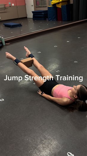 Put your flexibility to use and improve your strength as well👏 #jumps #strengthtraining #dancersoftiktok #privatelessons #dancecoach