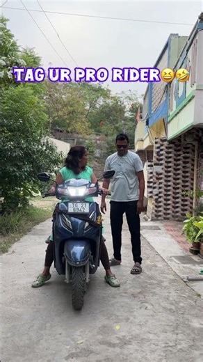 Tag ur pro rider #trendingvideo #pottidayikadammosong #funny #wifehusbandcomedy