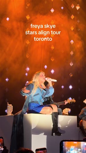✨✨✨ @Freya Skye #freyaskye #starsaligntour #stardust