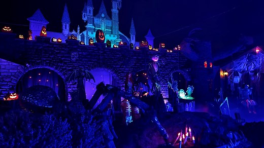 Here's how a Scottsdale man transforms his house into a haunted house for the ages