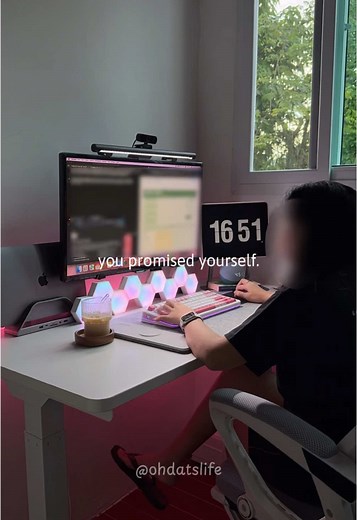 Keep going 🥹🫶🏻✨ #fyp #foryoupage #ohdatslife #wfhsetup #wfhdesksetup #setup #desksetup #deskinspo #deskspace #deskgoals #desktok #deskaesthetic #cozydesksetup #cozysetup #cozydesk #setupinspiration #pinkdesk #reminder #remindertomyself