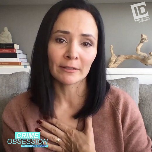 Little was known about the self-help group turned sex cult NXIVM until Sarah Edmondson disclosed its darkest secrets to the world. Her expose led to an international investigation to track down and eventually arrest the group's leader, Keith Raniere. Sarah shares her harrowing experience with us on the latest episode of Crime Obsession. | Investigation Discovery