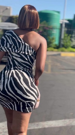Stylish Zebra-Print Mini Dress for Outdoor Walks