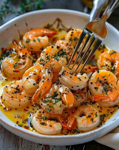 2.1K views · 11 reactions | 戀 Lemon Herb Butter Shrimp  Buttery,...