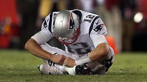How much of an issue is Tom Brady's shoulder injury?
