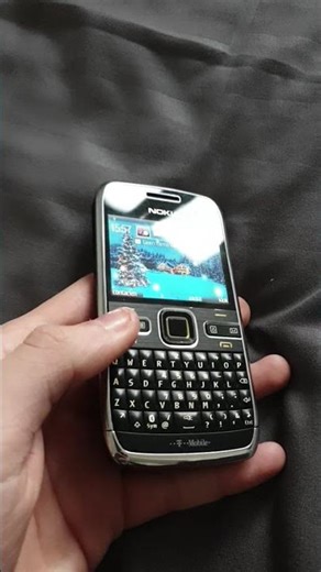 The E72 in 2025 still a Really nice phone by Nokia