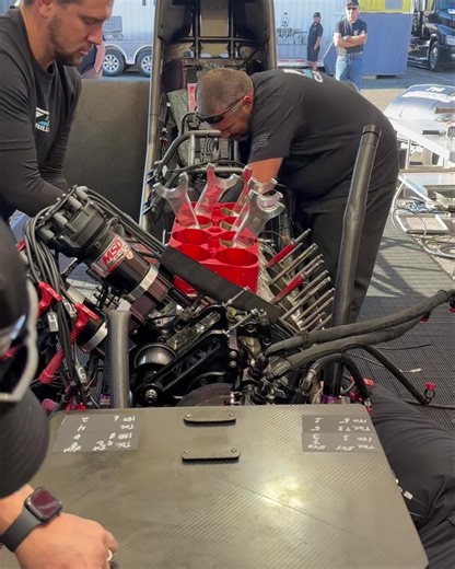 649K views · 10K reactions | Piston racks or as I like to call them “man candy”. #piston #Pistons #engine #engineteardown #breakdown #nhra #nhradragracing #NHRA #nhraonfox #mechanic #mechanicproblems #mechanical #v8 #hemi #hemipower #tools #toolsofthetrade #protools #instagood #instagramreel #instafollow #instagramers #instadaily #instalike #photography #photooftheday #photo #love #travelphotography #jdm | Beal Racing | Facebook