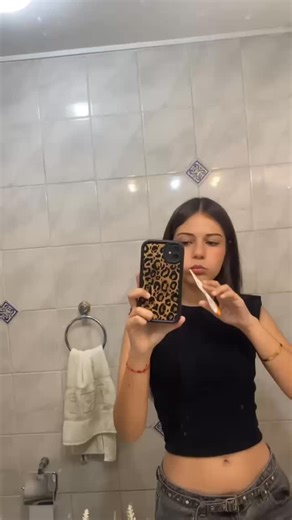 🏫✨ Marti vivió la experiencia UAI: realizó un tour por el campus, conversó con su futura profesora, con una coordinadora de Admisión y hasta participó en una clase 🎓 ¿Te animas a vivir un día como estudiante UAI? Reserva tu visita en quieroagendar.uai.cl 🔗 | Admisión Universidad Adolfo Ibáñez