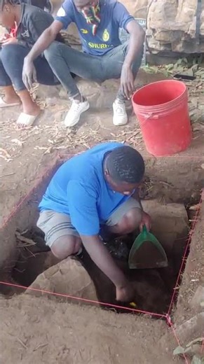 Excavation at Kanyigo ward, Bukoba #Archaeology #heritage #udsm #udom#history#kagera #anthropology