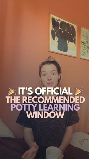 Steph | Baby Pottying Mentor & Mum 🇬🇧(Elimination Communication) on Instagram: "🚨🚽Big news in the potty training world! New guidance from The Institute of Health Visiting, in collaboration with @eric_charity, The Children’s Bladder and Bowel Charity, on toilet training, stating “that it is better for children’s bladder and bowel health to stop using nappies between 18 and 30 months.” The change in guidance is based on research and a consensus of leading experts in the field – moving away fro