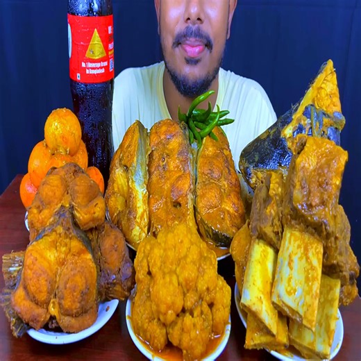929K views · 24K reactions | Eating Spicy Pangas Fish Curry,Egg,Fish Fry,Beef Chaap,Fish Head With Rice || Asmr Mukbang Show | Eat with RUMON | Facebook