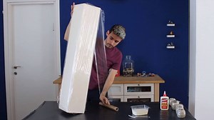 Wrap string around plastic wrap for this awesome lamp idea. | DIY with Hometalk