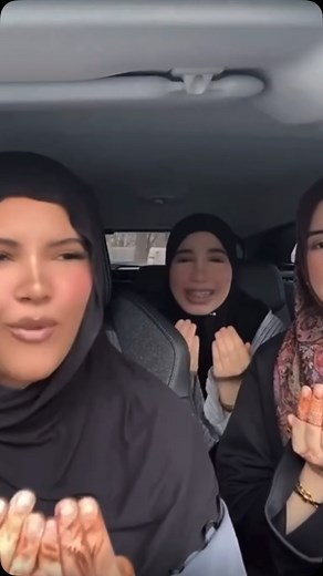 Bassem Braiki on Instagram: "Dites Amin ya rabi El alamine 🤲🏻#hijebduweb#bahl🫡"