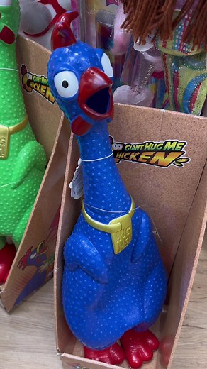 Giant screaming chicken. #screamingchicken