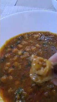 Homemade poori chanay | Extremely good #poori #chanay #pakistanifood #homemadefood #shorts