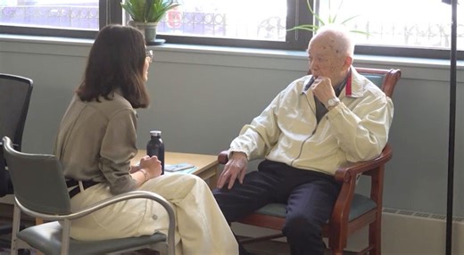 Boston program pairs Gen Z students, older adults for tech support