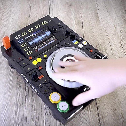 Assembling the Pioneer DJ CDJ-2000 Nexus, one LEGO at a time 🧱 (Via @Tomasso Builds) #beatsource #djcity #beatport #recordpool #djpool #dj #djs #djing #djlife #djculture #instadj #openformat #openformatdj #clubdj #djcitylinkup #seratodj #mobiledj #scratch #skratch #scratching #scratchdj #dj #djing #djlife #djs #deejay #realdj #realdjing