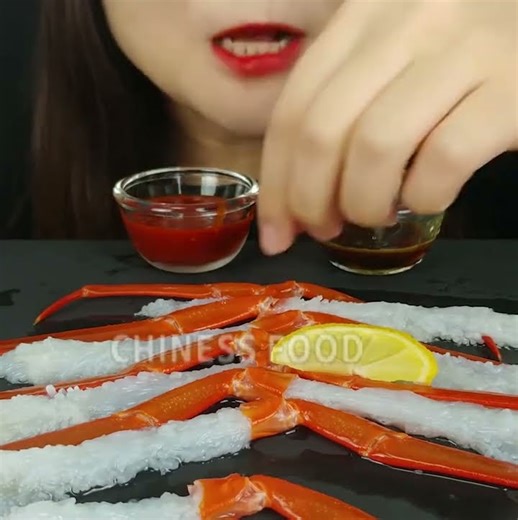 ASMR Tiny Raw Crab – Frying and Eating Sounds