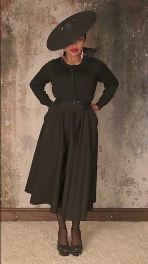 Twirl worthy moment 🖤 #circleskirt #vintagefashion #fashion #50sstyle #ootd #retrodress #skirt