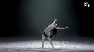 Petit avant-goût de Legend Lin Dance Theatre. Nous avons hâte ! Avez-vous vos billets ? BILLETS ▶︎ https://goo.gl/X9znc5 📅 du 24 au 27 janvier au Théâtre Maisonneuve de la Place des Arts. | Danse Danse