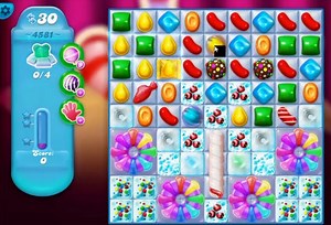 Tips and Walkthrough: Candy Crush Soda Level 4581