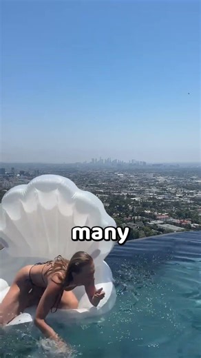 This Is Why Infinity Edge Pools Are Dangerous 😳 (@bosek.ke/TT)