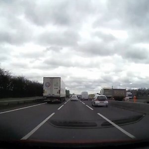 It's incredible everyone survived this horrific crash caught on a dashcam | Cambridgeshire Live