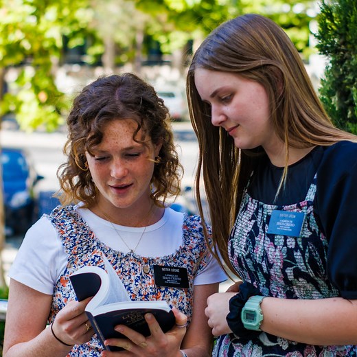 440K views · 11K reactions | Traz a luz de Cristo para o teu feed com testemunhos, vídeos edificantes e jóias espirituais semanalmente. | Seguidores de Jesus Cristo em Portugal | Facebook