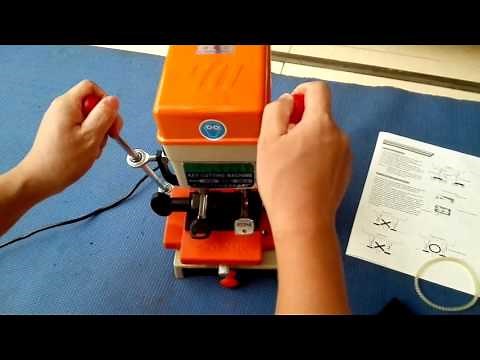 368A Universal door key cutting machine Locksmith Equipment Key Duplicating machine