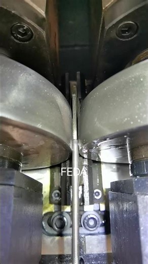 Knurling on FEDA thread rolling machine FD-12T via through feed mode