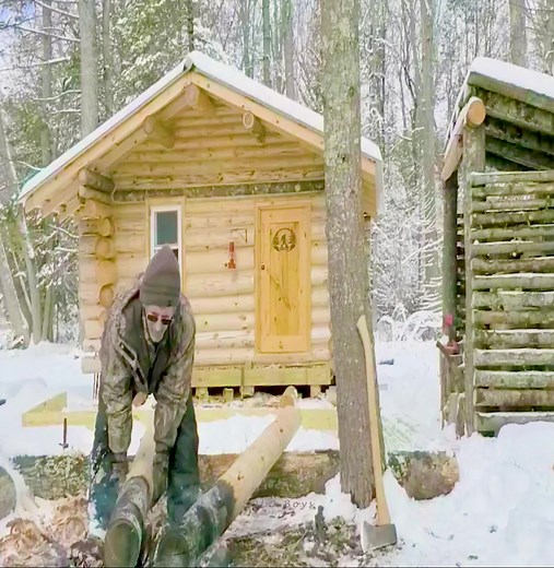 41 reactions | Living in a log cabin during the winter. Building off grid. #ForestHome #HomeLog | SOLO Boys | Facebook