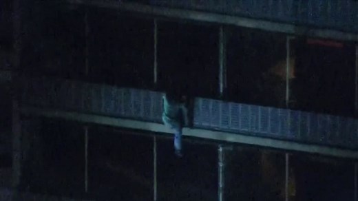 Video captures man scaling quickly down 19-story Philadelphia high-rise during fire