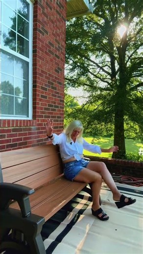 This bench table combo is actually genius #diy #outdoor