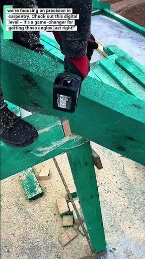 Precision Carpentry: Mastering Angles with Digital Levels‎