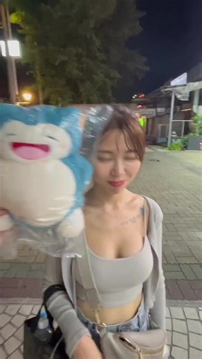 我比較可愛的吧😅