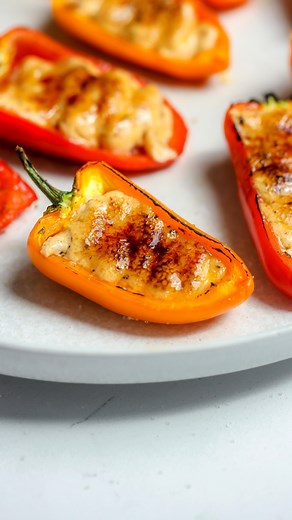 Spicy Whipped Cheese Stuffed Peppers Brûlée…SO good! Tip: don’t brûlèe until ready to serve! Ingredients: •12 mini peppers (halved and seeds removed). •8 oz goat cheese. •2 oz cream cheese. •1.5 tsp honey. •1 tbsp salsa macha or chili crisp. •salt/pepper to taste. •cane sugar. •olive oil. Directions: 1. Drizzle some olive oil, salt and pepper to the peppers. Bake at 400F for 6-7 min. 2. Remove excess moisture by letting them sit upside down over a paper towel 3. Cut some bacon into small bits, c
