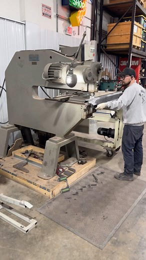 Eric running some rockers through the Pullmax 💪🏼 . The profile on these aftermarket rockers didn’t quite match the fenders and bedsides on the 62 C10. So Eric whipped up a quick #pullmax die to sharpen the profile. This ole girl made quick work of it 🤘🏼 . . . #sheetmetal #sheetmetalshaping #metalshaping #sheetmetalfab #metalshapingtools #sheetmetaltools #p5pullmax #brosseauscoachworks #tetanusjunkies #cigarsandcars #c10 #classictrucks #classiccars #restomod #restoration #classicchevytrucks #